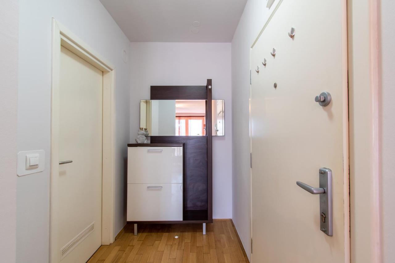 Flexible Selfcheckins 31 - Zagreb - Garage - Loggia - New Daire Dış mekan fotoğraf